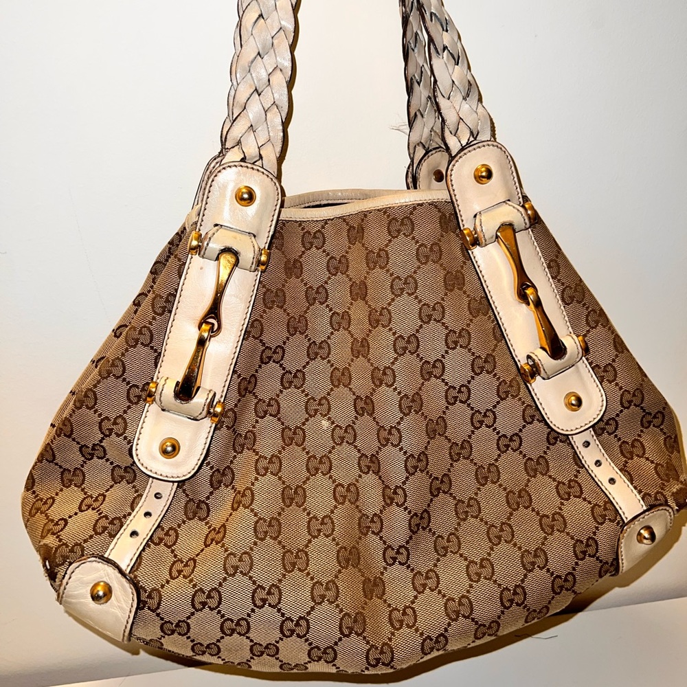 Authentic Gucci Beige/White Canvas Pelham / Medium Shoulder Bag